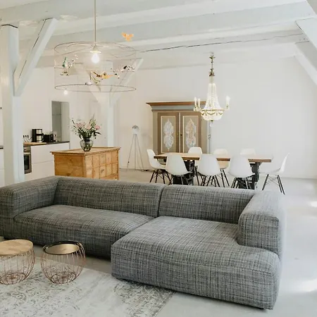 Thatched On The Eiderstedt Coast * Tetenbull