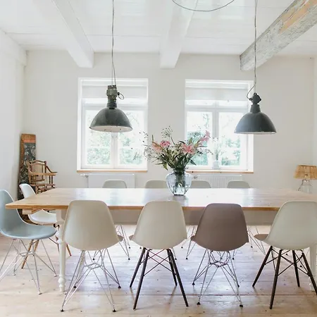 Thatched On The Eiderstedt Coast Tetenbull
